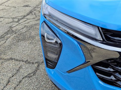 Certified 2024 Chevrolet Trax RS w/ Driver Confidence Package image 28