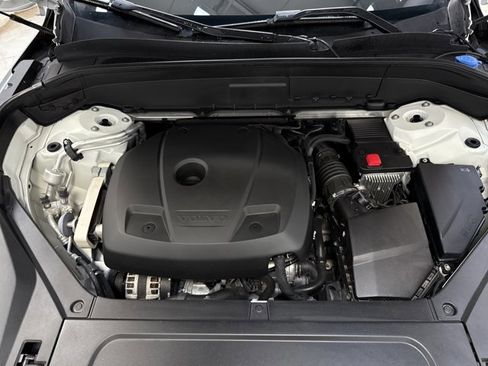 Used 2020 Volvo XC90 T6 Inscription w/ Protection Package Premier image 37