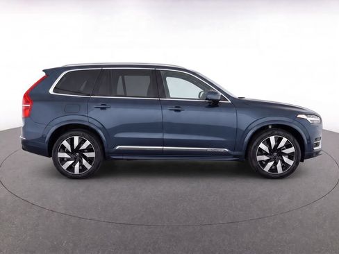 Certified 2023 Volvo XC90 T8 Ultimate w/ Lounge Package AWD/4WD image 8