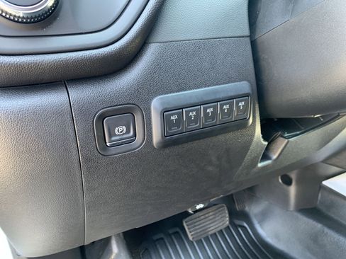 New 2025 GMC Sierra 3500 Pro w/ Convenience Package AWD/4WD image 44