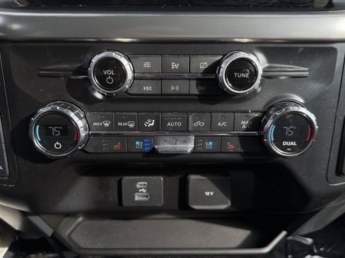 Used 2021 Ford F150 Lariat w/ Equipment Group 501A Mid image 82