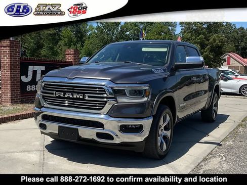 Used 2021 RAM 1500 Laramie AWD/4WD image 3