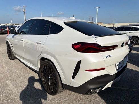 Certified 2026 BMW X6 xDrive40i w/ Climate Comfort Package AWD/4WD image 3
