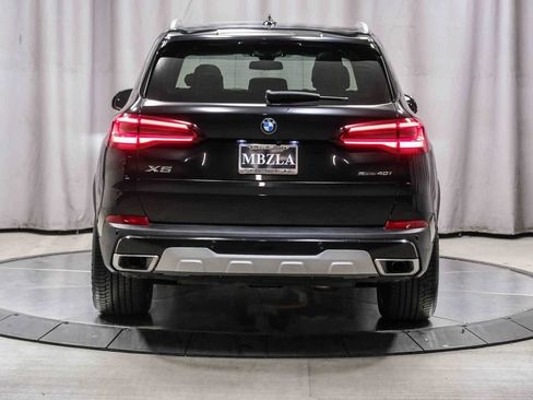 Used 2023 BMW X5 sDrive40i w/ Premium Package image 3