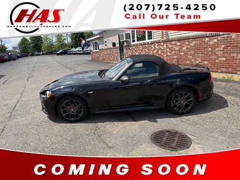 Used 2017 FIAT 124 Spider Abarth RWD image 3