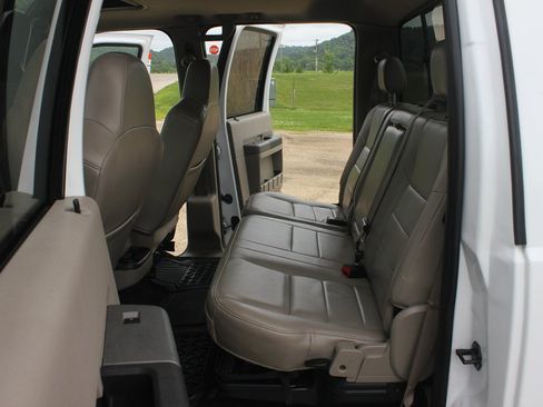 Used 2008 Ford F350 4x4 Crew Cab DRW Super Duty image 33