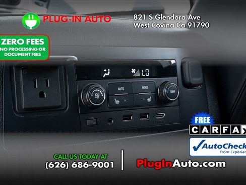 Used 2020 GMC Yukon Denali w/ Denali Premium Package AWD/4WD image 11