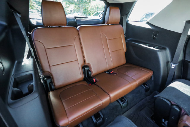 Used 2019 Chevrolet Traverse High Country AWD/4WD image 76