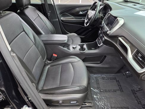 Used 2024 GMC Terrain SLT FWD image 15