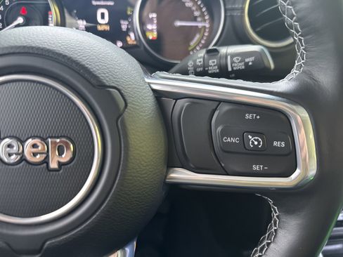 Used 2021 Jeep Wrangler Sahara w/ Cold Weather Group image 22