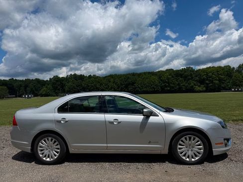 Used 2011 Ford Fusion Hybrid w/ 502A Rapid Spec Order Code FWD image 5
