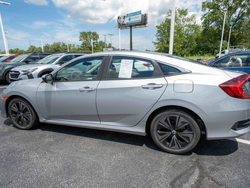 Used 2019 Honda Civic LX image 4