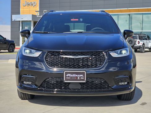 New 2026 Chrysler Pacifica Select w/ S Appearance Package FWD image 6