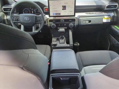 New 2025 Toyota Tacoma TRD Off-Road image 15