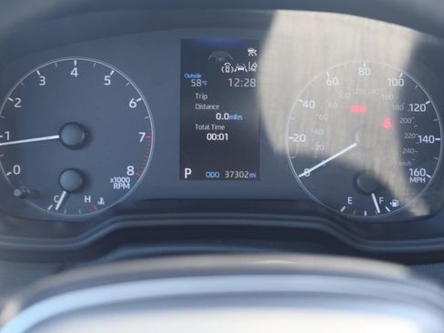 Used 2024 Toyota Corolla SE w/ SE Premium Package FWD image 25