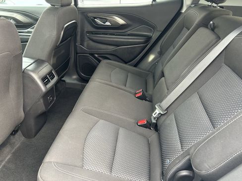 Used 2024 GMC Terrain SLE image 10
