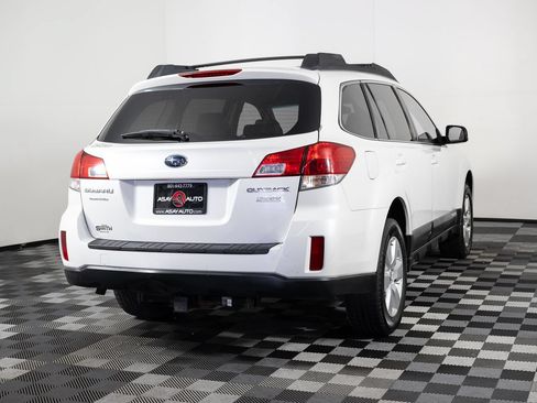 Used 2012 Subaru Outback 2.5i Premium w/ All-Weather Pkg AWD/4WD image 7