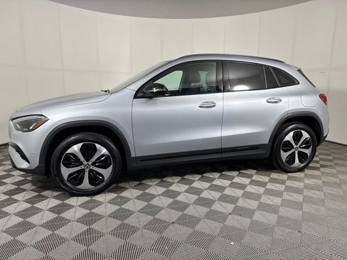 Certified 2026 Mercedes-Benz GLA 250 4MATIC image 1