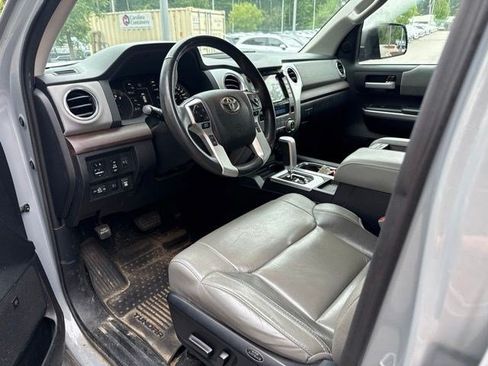 Used 2021 Toyota Tundra Limited w/ Limited Premium Package AWD/4WD image 16