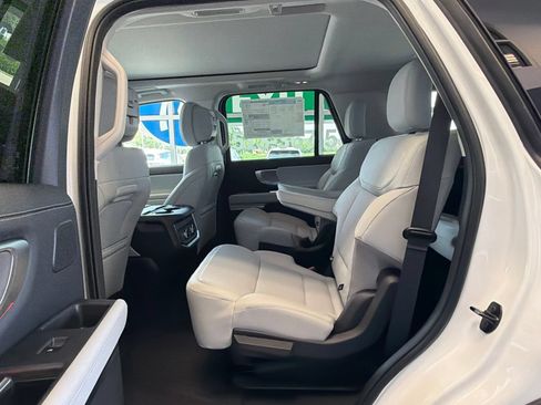 New 2027 Ford Expedition Platinum w/ Driver's Package AWD/4WD image 16
