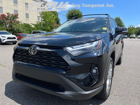 Used 2025 Toyota RAV4 XLE Premium w/ Weather Package AWD/4WD image 28