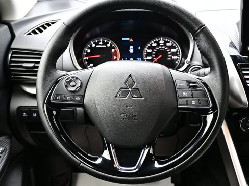 Used 2026 Mitsubishi Eclipse Cross SEL AWD/4WD image 17