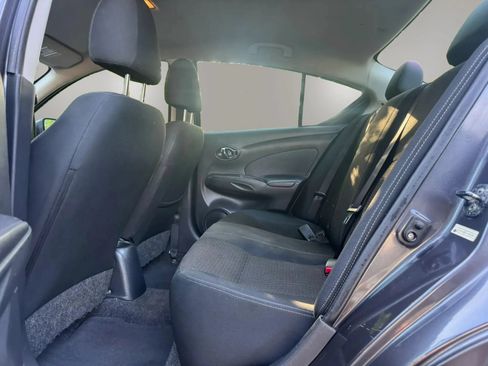 Used 2015 Nissan Versa SV FWD image 10