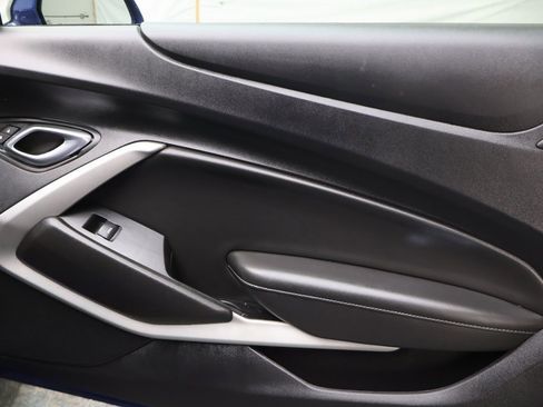 Used 2019 Chevrolet Camaro SS image 13