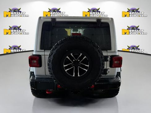 Used 2024 Jeep Wrangler Unlimited Rubicon image 5