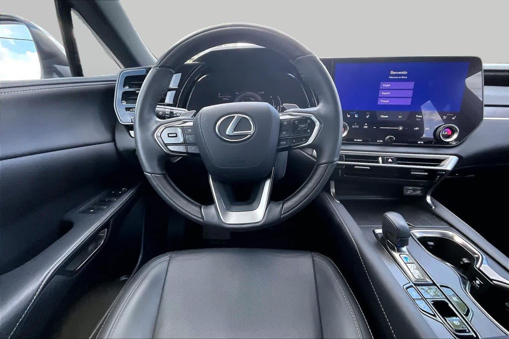 Used 2024 Lexus RX 350h w/ Accessory Package (Z1) AWD/4WD image 5