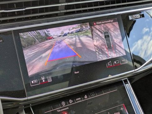 Used 2026 Audi Q7 3.0T Premium w/ Convenience Plus Package image 12