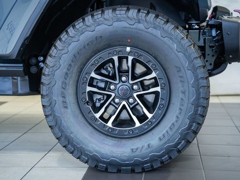 New 2026 Jeep Wrangler Unlimited Rubicon AWD/4WD image 17