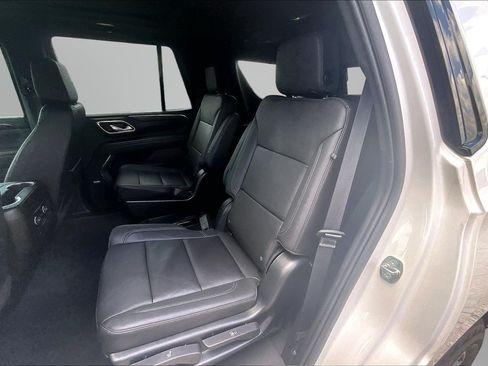 Used 2023 Chevrolet Tahoe Z71 w/ Z71 Off-Road Package AWD/4WD image 17