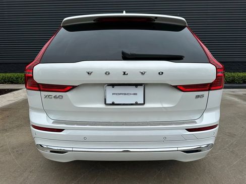 Used 2023 Volvo XC60 B5 Ultimate w/ Protection Package Premier image 12