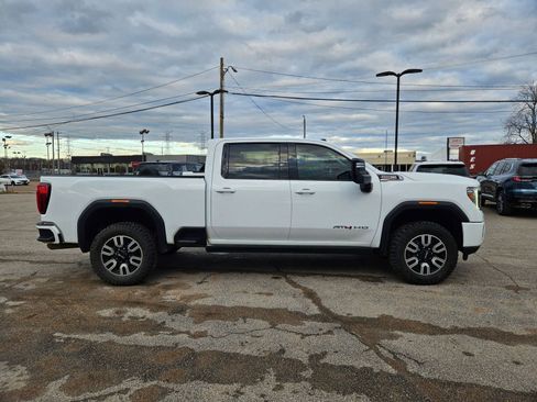 Used 2021 GMC Sierra 2500 AT4 w/ AT4 Premium Plus Package image 8