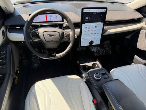 Certified 2023 Ford Mustang Mach-E Premium RWD image 15