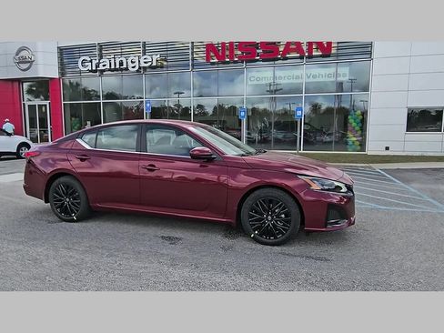 New 2026 Nissan Altima 2.5 SV FWD image 35