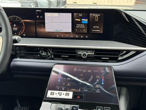 New 2026 INFINITI QX80 SPORT AWD w/ Sport Exterior Package image 9