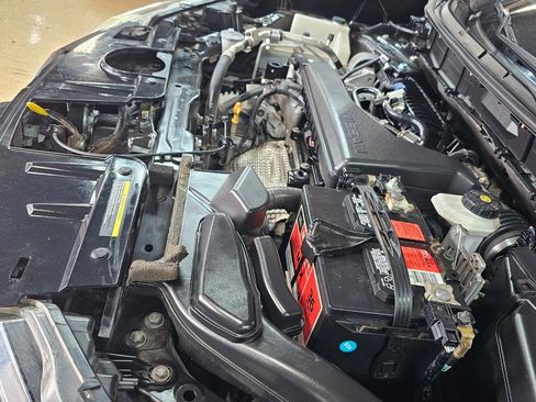 Used 2018 Nissan Rogue SV AWD/4WD image 47