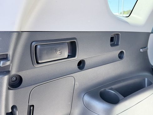 Used 2012 Toyota RAV4 FWD w/ Value Pkg image 11