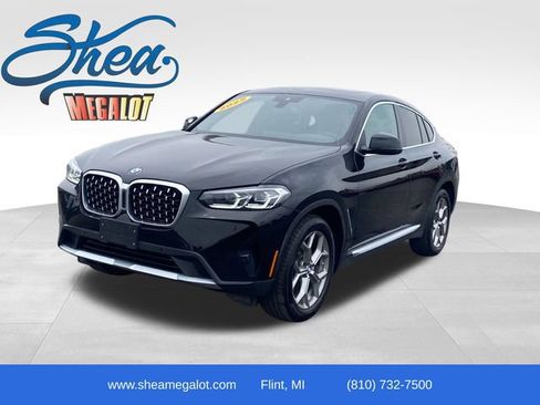Used 2025 BMW X4 xDrive30i AWD/4WD image 1