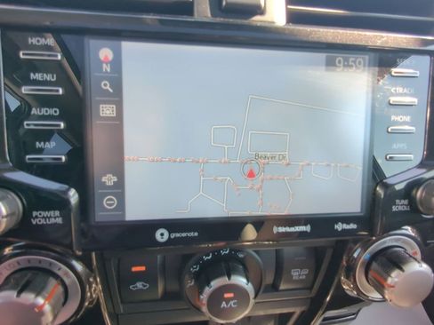 Used 2021 Toyota 4Runner TRD Off-Road Premium w/ Moonroof Package AWD/4WD image 19