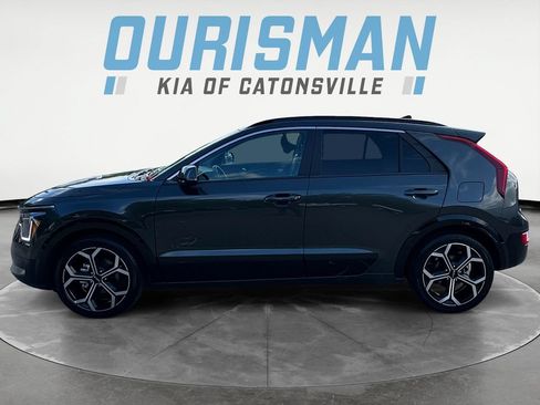 Certified 2025 Kia Niro EX Touring FWD image 3