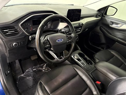 Used 2022 Ford Escape SEL FWD image 17