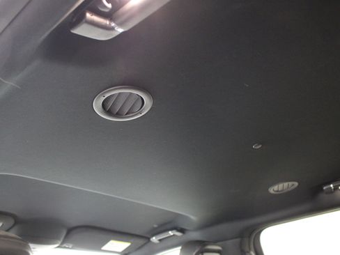 Used 2018 Lincoln Navigator Premiere AWD/4WD image 22