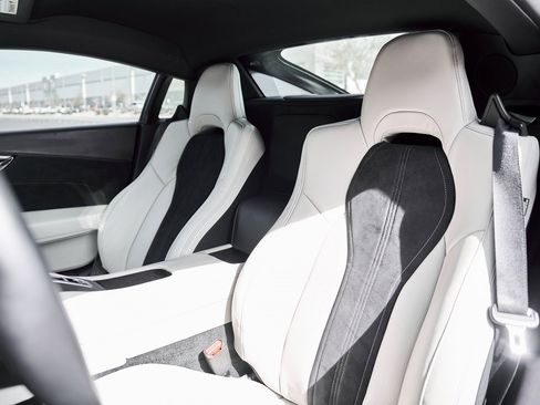 Used 2017 Acura NSX image 43