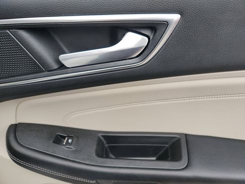 Certified 2022 Ford Edge Titanium w/ Equipment Group 301A image 34