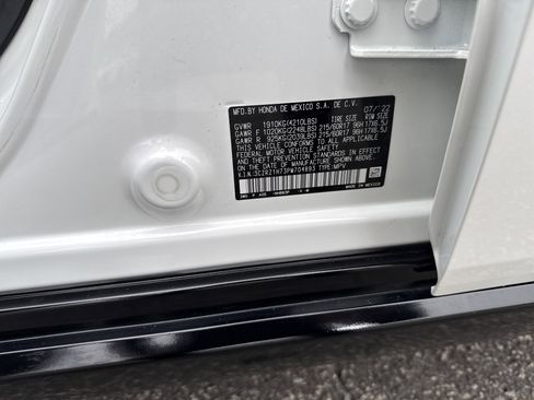 Certified 2023 Honda HR-V EX-L image 37