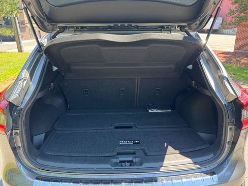 Used 2022 Nissan Rogue Sport SV FWD image 10
