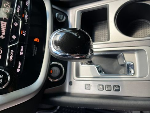 Used 2024 Nissan Murano SV w/ SV Midnight Edition Package FWD image 10